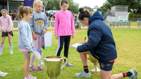 Crows AFLW player, Eloise Jones meeting young fans at Lameroo_small.jpg